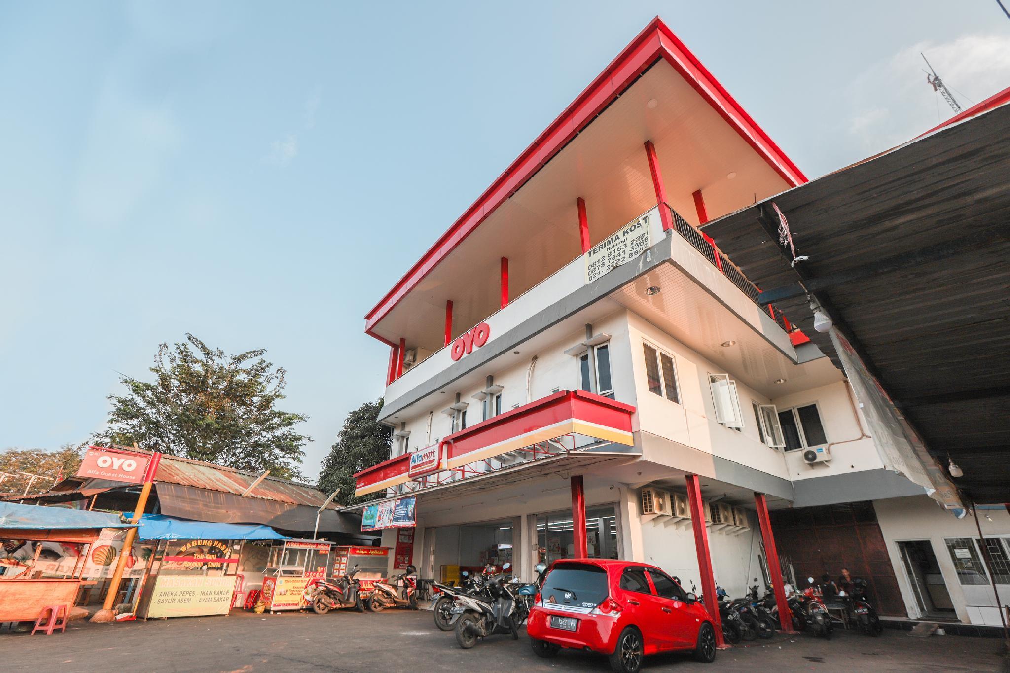 Oyo 387 Alfa Guest House Tegal  Buitenkant foto